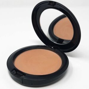 MAC x Raquel Welch "Peaceful" Beauty Powder NEW